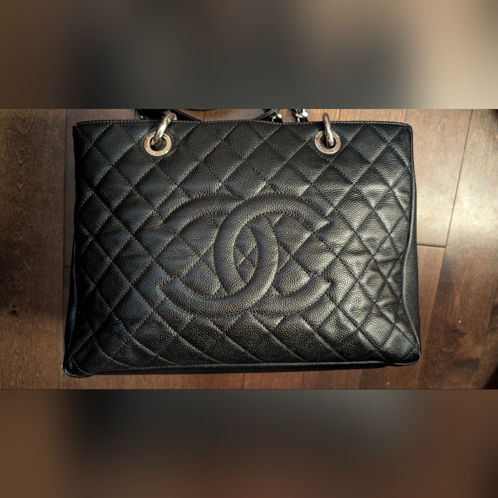 CHANEL Black Quilted Grand Shopping Tote (GST) 2015